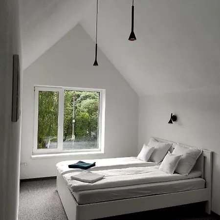Bed & Breakfast 4 Seasons - House