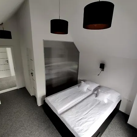 Bed & Breakfast 4 Seasons - House