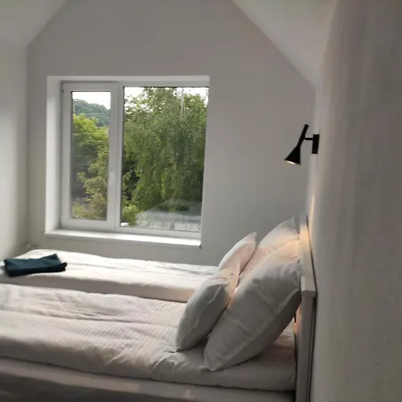 Bed & Breakfast 4 Seasons - House Sub Cetate
