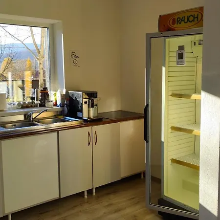 4 Seasons - House Bed & Breakfast Sub Cetate